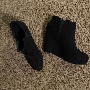 X Appeal size 9.5 booties